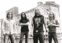 ����� � ������� ����� Shinedown - Left Out