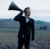 ����� � ������� ����� Tom Waits - How's It Gonna End 