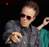 ����� � ������� ����� Tom Waits - Down There By The Train