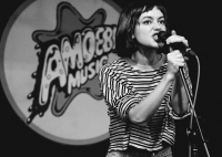 ����� � ������� ����� Meg Myers - Little Black Death