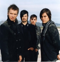 ����� � ������� ����� 30 Seconds To Mars - A Beautiful Lie