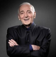 Текст и перевод песни Charles Aznavour - Avec un brin de nostalgie