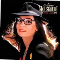 ����� � ������� ����� Nana Mouskouri - L'amour est grand pour les poètes