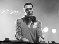 ����� � ������� ����� DJ Tiesto ft. Sneaky Sound System - I will be here