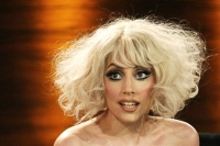 Текст и перевод песни Lady Gaga - Bad romance (2-й вариант)