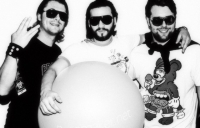 ����� � ������� ����� Swedish House Mafia ft. John Martin - Save The World