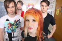 ,   Paramore - We Are Broken